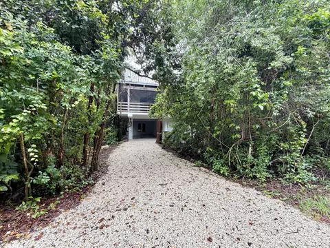 Exterior - 6 Atlantic Dr, Key Largo, FL 33037 photo 2 of 14