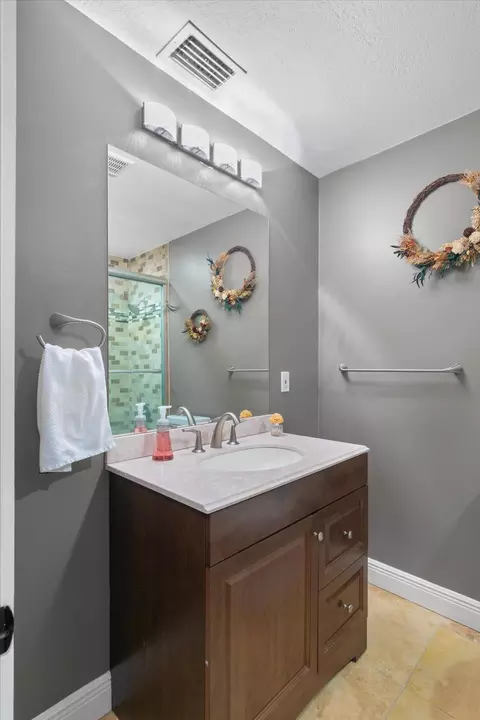 Bath - 8 Cactus Dr, Key West, FL 33040 photo 1 of 4