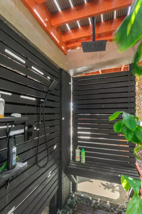 Bath - 8 Cactus Dr, Key West, FL 33040 photo 4 of 4