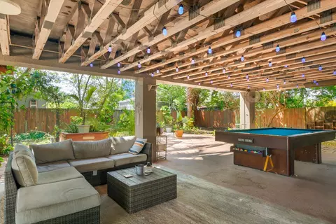 Exterior - 8 Cactus Dr, Key West, FL 33040 photo 4 of 7