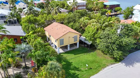 View/Area - 22960 Sharp Ln, Cudjoe Key, FL 33042 photo 3 of 4
