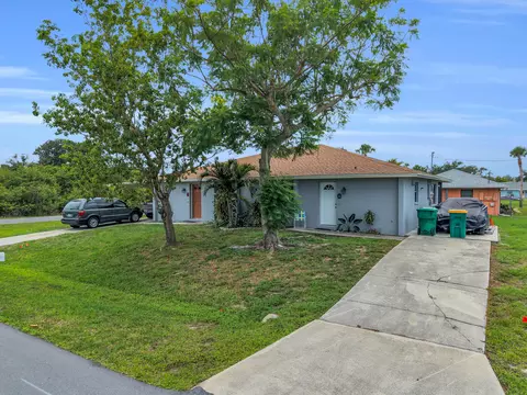 6359 Hera St #B, Englewood, FL 34224