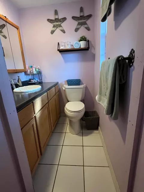 Bath - 309 Lance Ln, Key Largo, FL 33037 photo 2 of 2