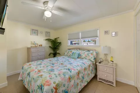 Bedroom - 712 26th St, Marathon, FL 33050 photo 4 of 4