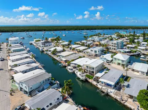 View/Area - 712 26th St, Marathon, FL 33050 photo 7 of 10
