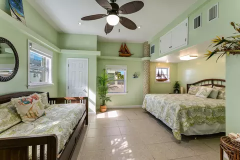 Bedroom - 712 26th St, Marathon, FL 33050 photo 1 of 4