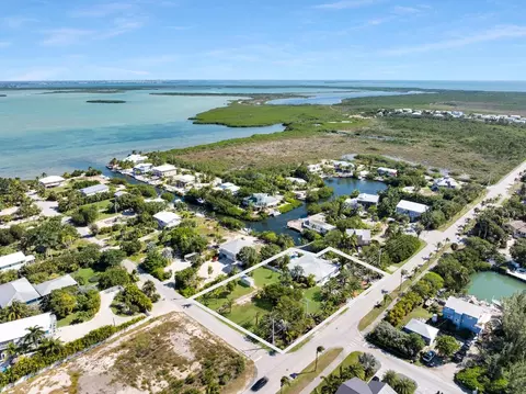 1481 Sugarloaf Blvd, Sugarloaf Key, FL 33042