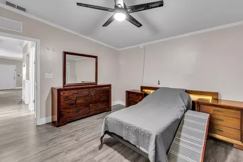Bedroom - 308 Vaca Rd, Key Largo, FL 33037 photo 3 of 8