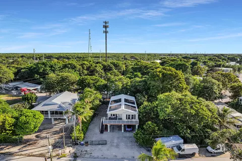 View/Area - 308 Vaca Rd, Key Largo, FL 33037 photo 1 of 9