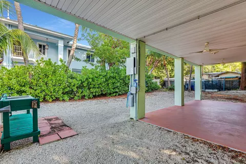 Exterior - 308 Vaca Rd, Key Largo, FL 33037 photo 4 of 7