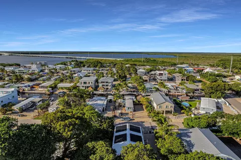 View/Area - 308 Vaca Rd, Key Largo, FL 33037 photo 7 of 9