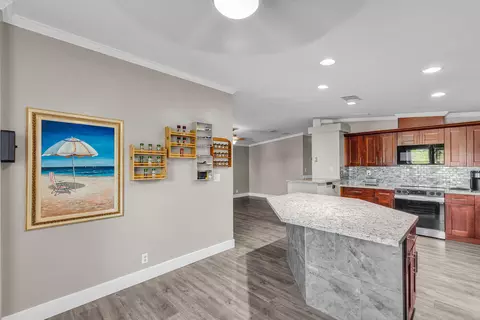 Kitchen - 308 Vaca Rd, Key Largo, FL 33037 photo 5 of 6