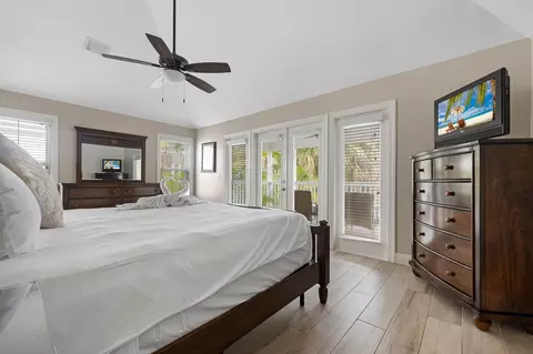 Bedroom - 7219 Simran Ln, Duck Key, FL 33050 photo 6 of 9