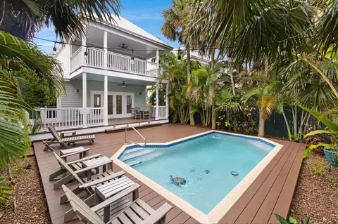 Exterior - 7219 Simran Ln, Duck Key, FL 33050 photo 9 of 15