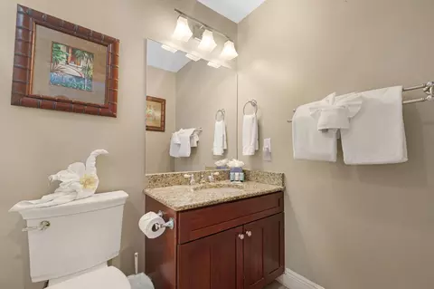 Bath - 7219 Simran Ln, Duck Key, FL 33050 photo 5 of 6