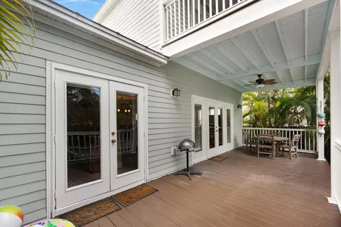 Exterior - 7219 Simran Ln, Duck Key, FL 33050 photo 7 of 15