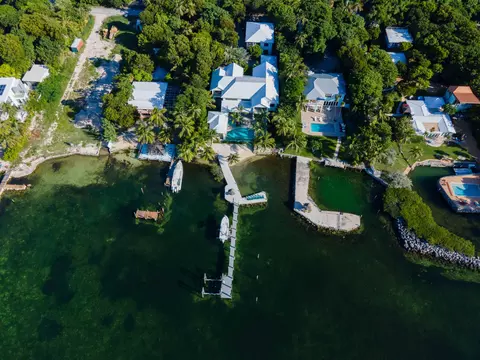 View/Area - 16 Avacado St, Islamorada, FL 33036 photo 5 of 22