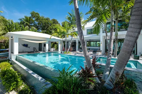 Exterior - 16 Avacado St, Islamorada, FL 33036 photo 12 of 49