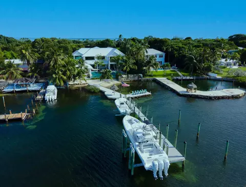 View/Area - 16 Avacado St, Islamorada, FL 33036 photo 1 of 22