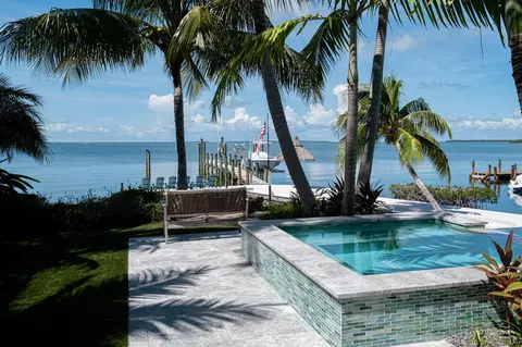 Exterior - 16 Avacado St, Islamorada, FL 33036 photo 11 of 49
