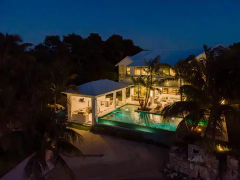 Exterior - 16 Avacado St, Islamorada, FL 33036 photo 5 of 49