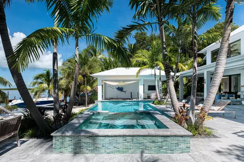Exterior - 16 Avacado St, Islamorada, FL 33036 photo 13 of 49