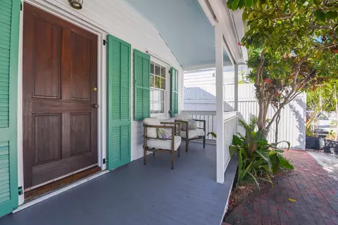 Exterior - 1104 Packer St, Key West, FL 33040 photo 4 of 18