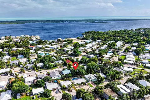 View/Area - 229 2nd Rd, Key Largo, FL 33037 photo 1 of 4