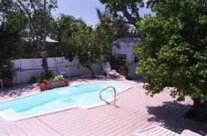 11 Azalea Dr, Key West, FL 33040 photo 2