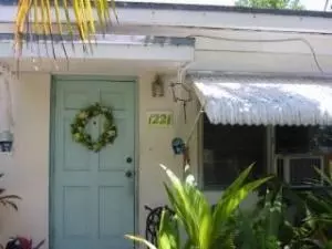 1221 Third St, Key West, FL 33040 photo 1