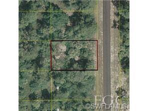 8006 Rolling Cir, Labelle, FL 33935 photo 2
