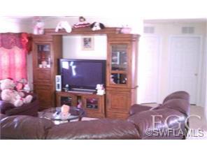 1118 Eclipse St E, Lehigh Acres, FL 33974 photo 4