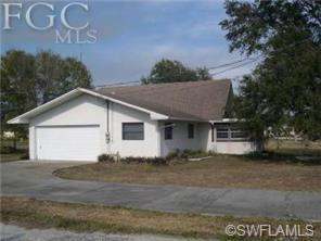 1620 Riverside Dr, Moore Haven, FL 33471 photo 4