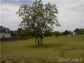 1648 Crescent Ave, Labelle, FL 33935 photo 2