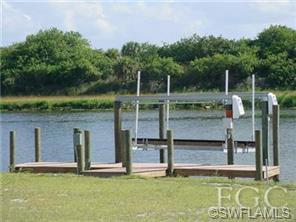 1062 E Anchor Ln, Moore Haven, FL 33471 photo 3