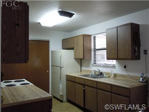 464 Clark St, Labelle, FL 33935 photo 2