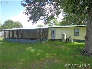 401 Pine Ave, Labelle, FL 33935 photo 2