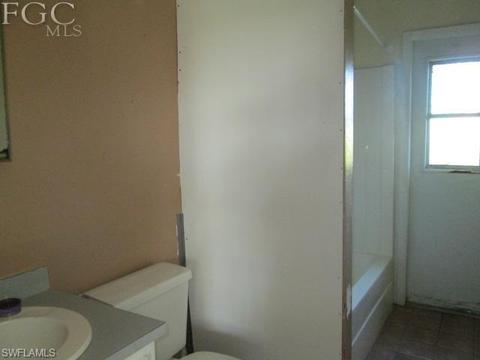1013 Dixie Ave, Lehigh Acres, FL 33972 photo 8