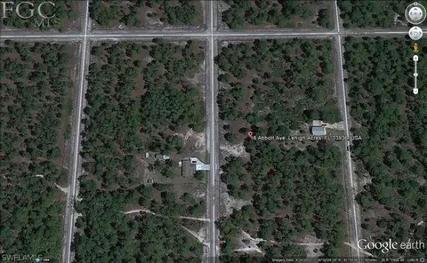 16 Abbott Ave, Lehigh Acres, FL 33936 photo 2