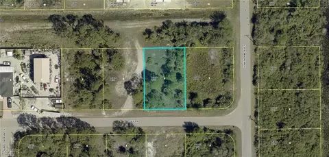 877 Gulf Ln, Lehigh Acres, FL 33974