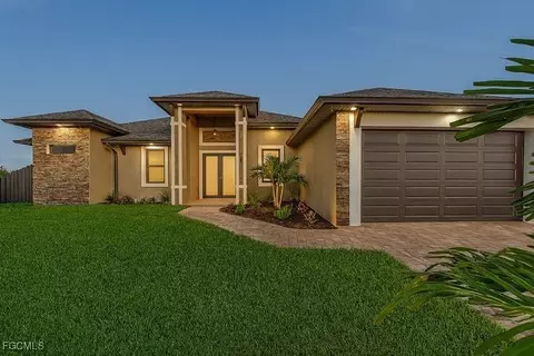 1821 NE 13th Ave, Cape Coral, FL 33909