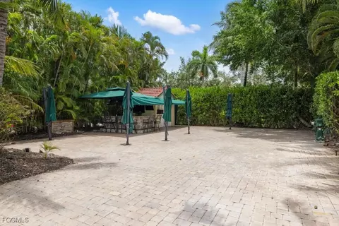 4416 Southern Breeze Dr, Naples, FL 34114