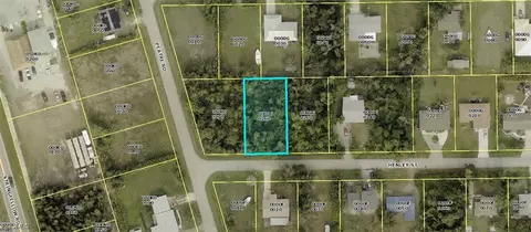 5582 Henley St, Bokeelia, FL 33922