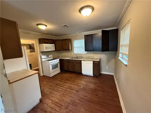 12135 Americus Ln, Naples, FL 34113 photo 2