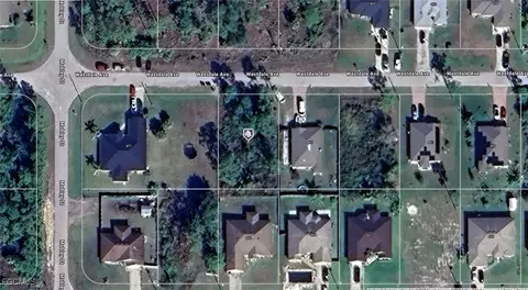 467 Westdale Ave, Lehigh Acres, FL 33972
