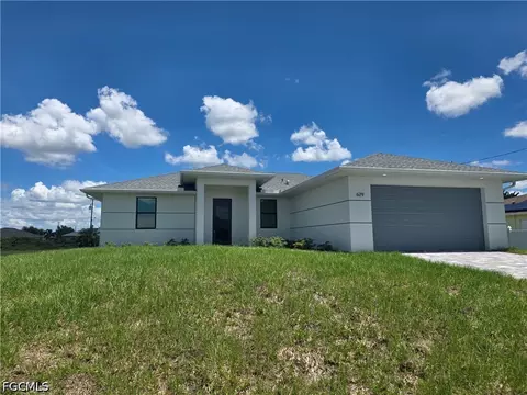629 NW 28th Ter, Cape Coral, FL 33993