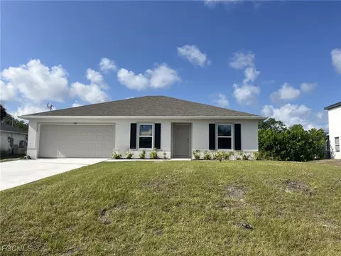 2812 NE 6th Pl, Cape Coral, FL 33909