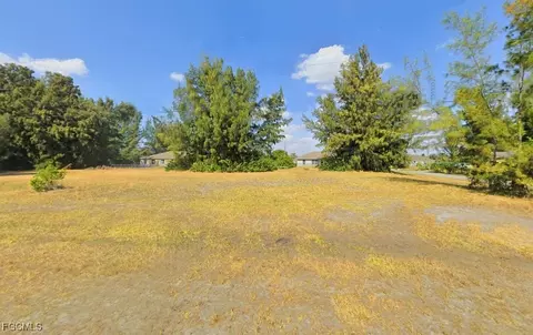 2501 NW 11th Ter, Cape Coral, FL 33993