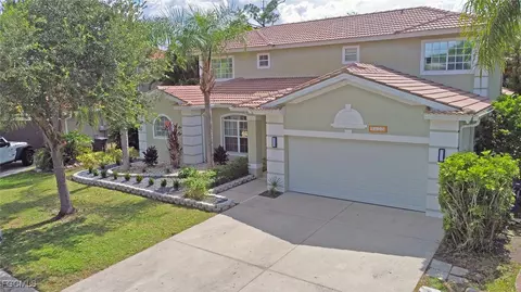9628 Blue Stone Cir, Fort Myers, FL 33913