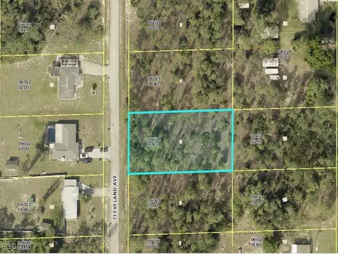 1314 Cleveland Ave, Lehigh Acres, FL 33972